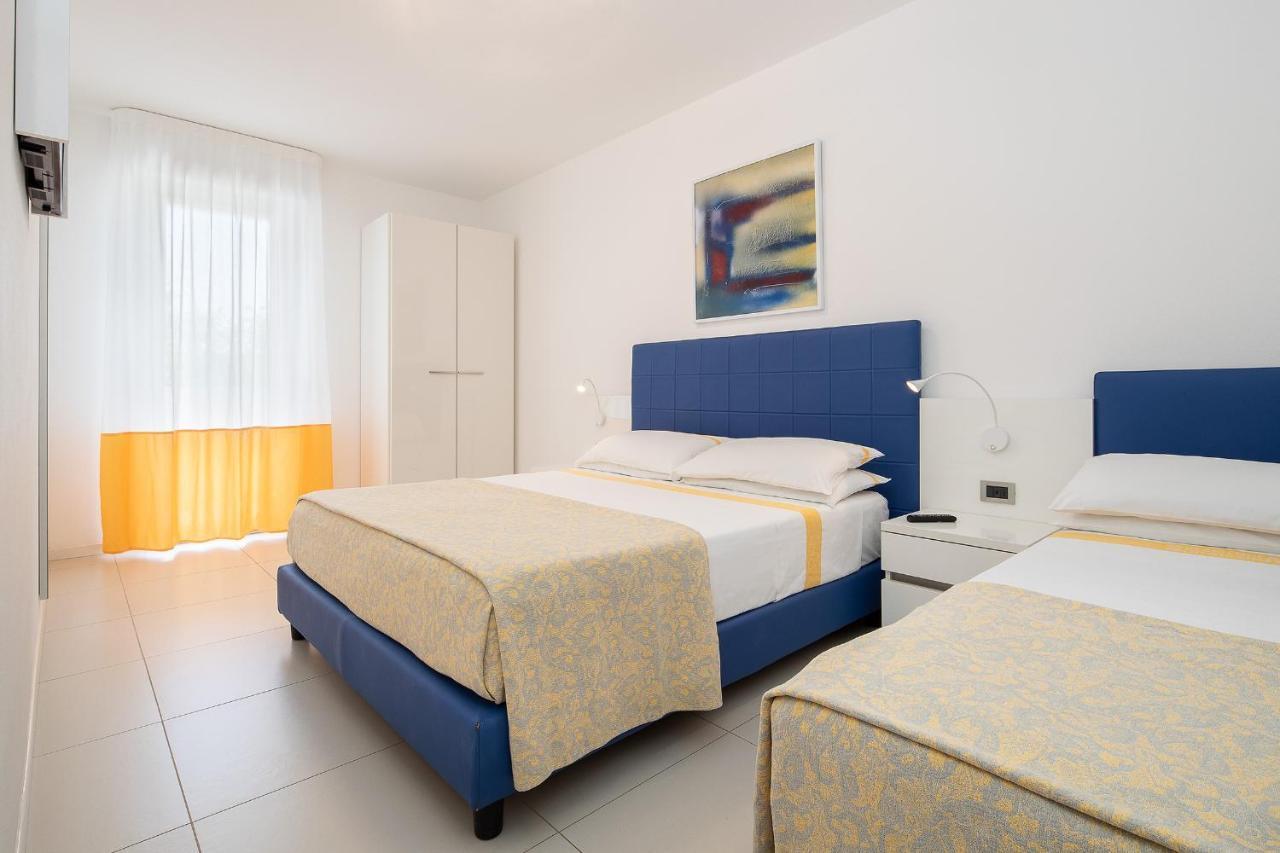 Residence Serenissima Бибионе Экстерьер фото