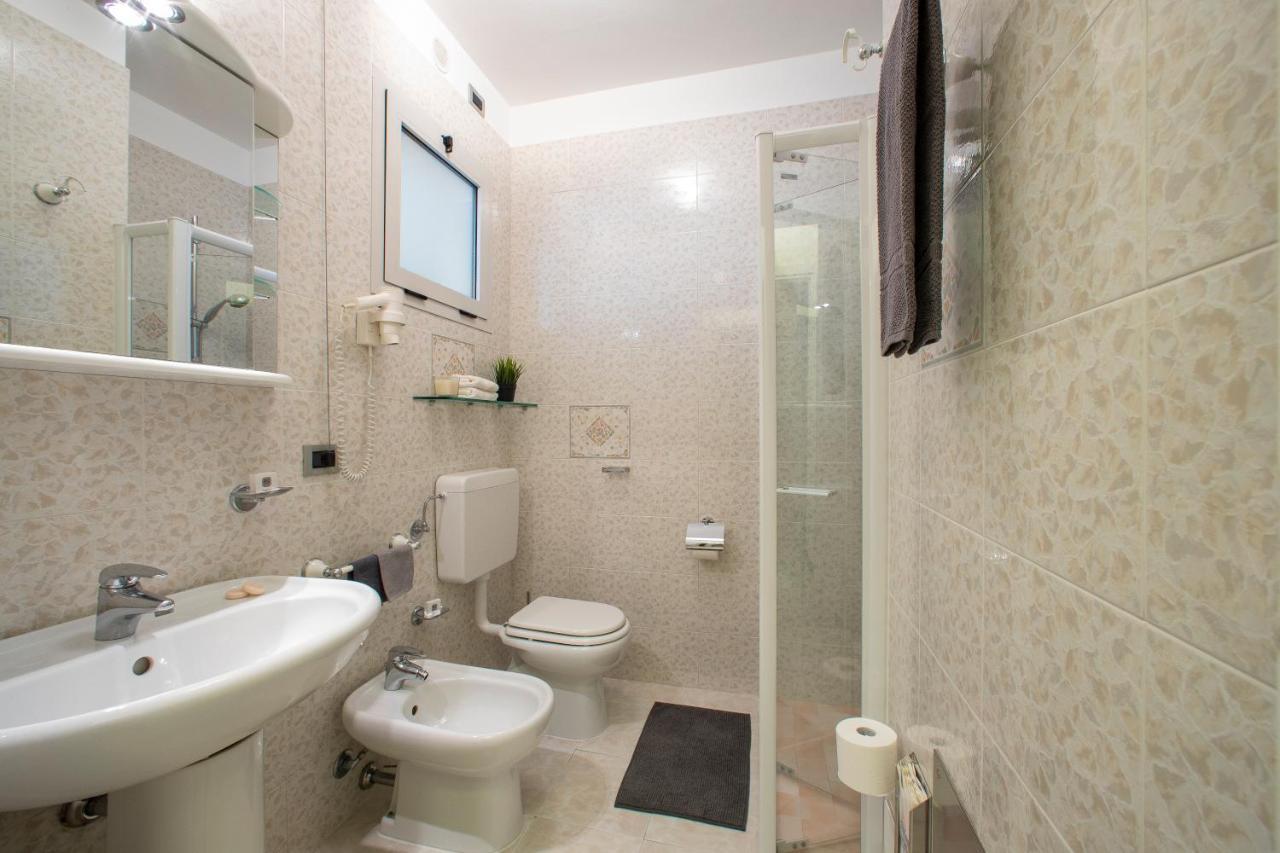 Residence Serenissima Бибионе Экстерьер фото